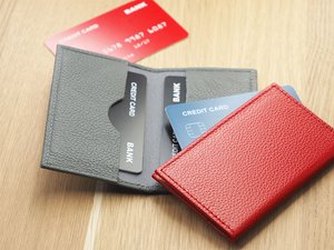 Калъф за кредитни и бизнес карти с с радио-честотна идентификация ( RFID) 211015